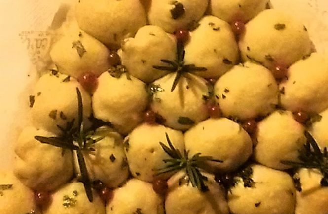 L’Albero di Natale di pane, scenografico e buonissimo!