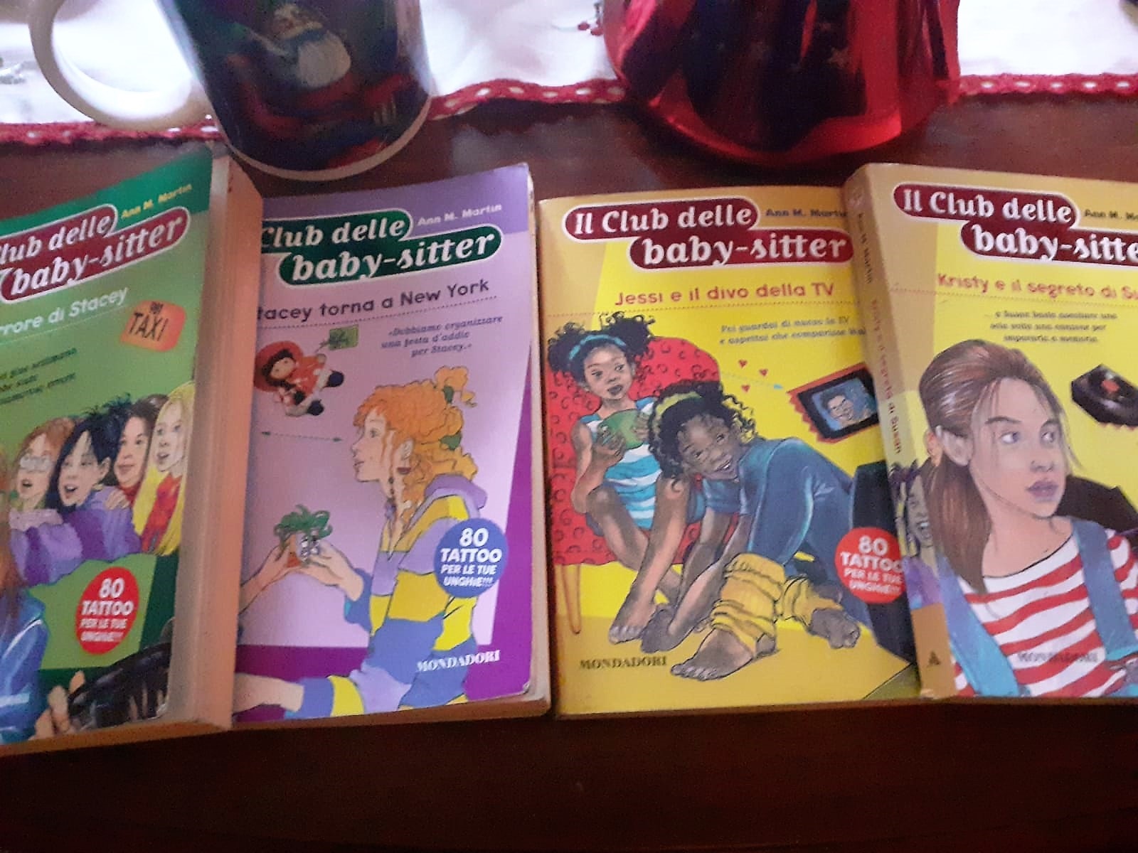 Il club delle baby-sitter, dai libri a Netflix passando per la calza della  Befana - Penna e calamaro
